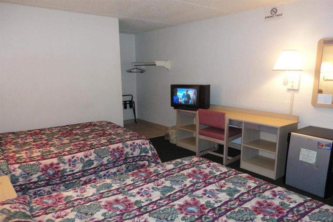 Americas Best Value Inn Battle Creek Phòng bức ảnh