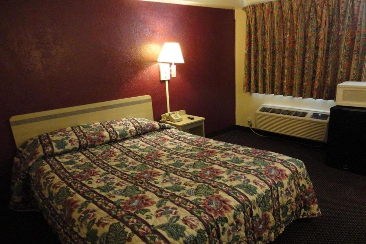 Americas Best Value Inn Battle Creek Ngoại thất bức ảnh